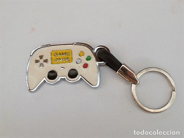Coleccionismo de llaveros: Llavero metal Gameboy - Foto 2