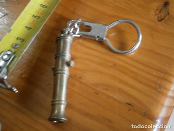 Collection of Keychains: LLAVERO A&Ntilde;OS 70/80, DE CA&Ntilde;ON