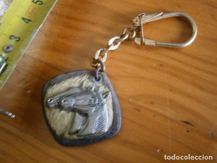 Collection of Keychains: LLAVERO A&Ntilde;OS 70/80, DE CABALLOS