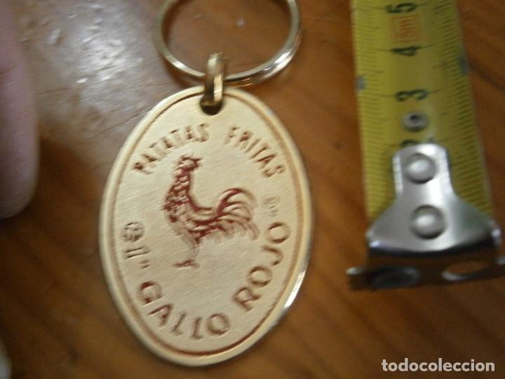 Collection of Keychains: LLAVERO A&Ntilde;OS 70/80 DE PATATAS FRITAS GALLO ROJO (ZARAGOZA)