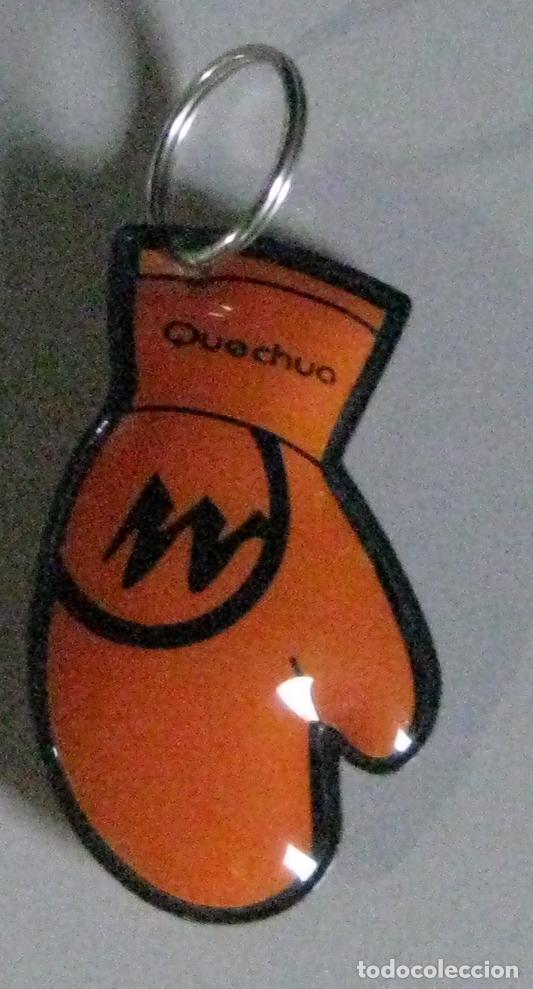 Coleccionismo de llaveros: LLAVERO GUANTE DE BOXEO **QUECHUA** - Foto 1