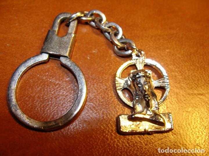 Collection of Keychains: ANTIGUO LLAVERO DE COLECCION RELIGIOSO IGLESIA CRISTO SANTO A&Ntilde;OS 60
