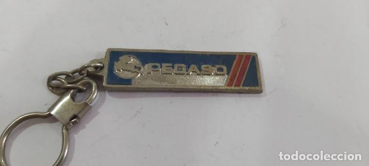 Coleccionismo de llaveros: ANTIGUO LLAVERO DE PEGASO