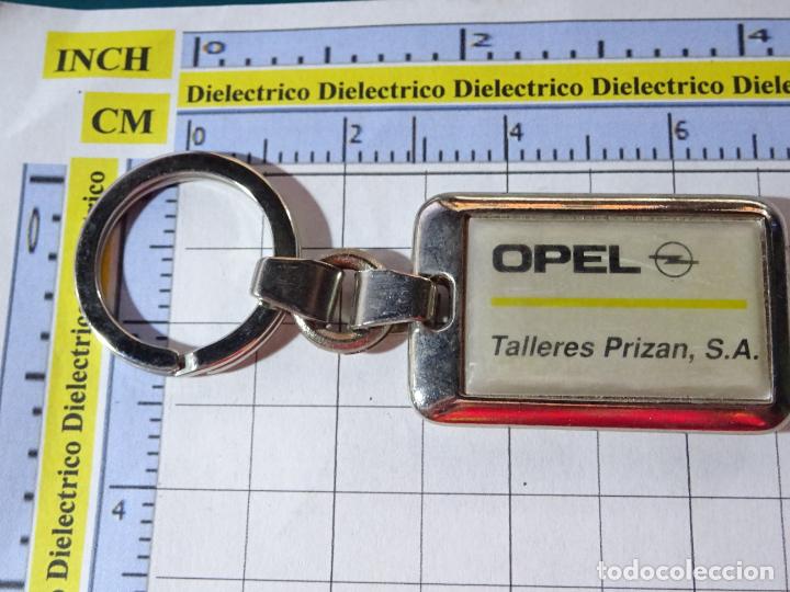 Collection of Keychains: LLAVERO DE COCHES / MOTOS. OPEL, CONCESIONARIOS DE ALCORC&Oacute;N, MADRID