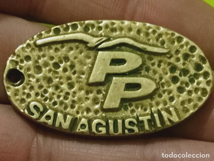 Coleccionismo de llaveros: P P PARTIDO POPULAR SAN AGUSTIN LLAVERO METAL DORADO SIN CADENA 4,5 CMS LARGO