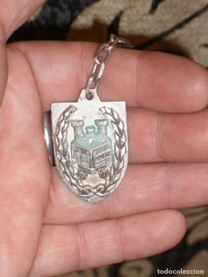 Collection of Keychains: LLAVERO DE PLATA MILITAR,SANTO PATRONO.