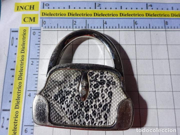 Colecionismo de porta-chaves: COLGADOR PARA BOLSOS CUELGABOLSOS CON FORMA DE BOLSITO. METAL