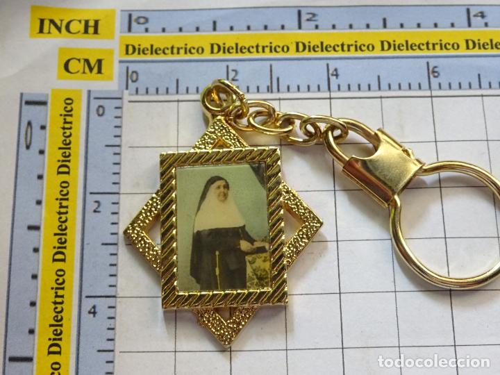 Collection of Keychains: LLAVERO RELIGIOSO SEMANA SANTA. BEATA SOR &Aacute;NGELA DE LA CRUZ