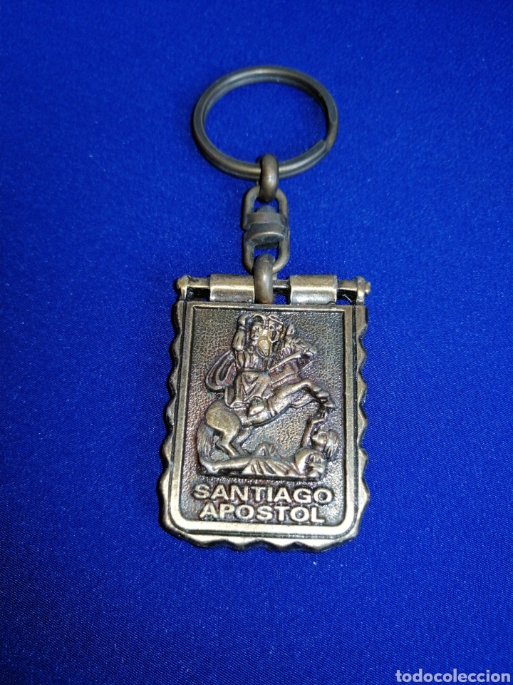 Sammlung von Schl&uuml;sselanh&auml;ngern: LLAVERO SANTIAGO AP&Oacute;STOL - VILLANUEVA DEL REY ERMITA