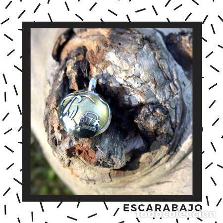 Coleccionismo de llaveros: dijes colgantes de kombi escarabajo r4 vespa y mas