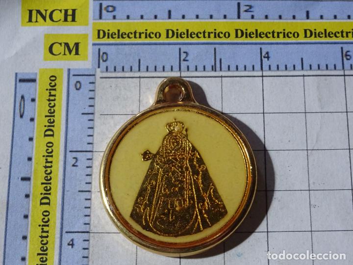 Sammlung von Schl&uuml;sselanh&auml;ngern: LLAVERO RELIGIOSO SEMANA SANTA. VIRGEN DE LA CANDELARIA. LAS GALLETAS ARONA
