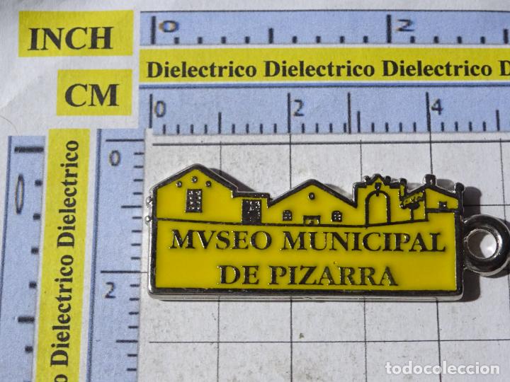 Collectionnisme de portes-cl&eacute;s: LLAVERO DE TURISMO. MUSEO MUNICIPAL DE PIZARRA, M&Aacute;LAGA