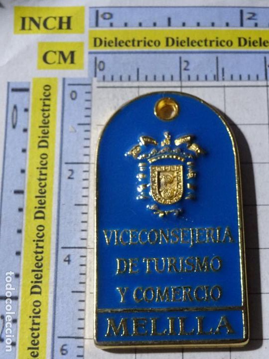 Sammlung von Schl&uuml;sselanh&auml;ngern: LLAVERO DE TURISMO. MELILLA EN FITUR 96 1996.