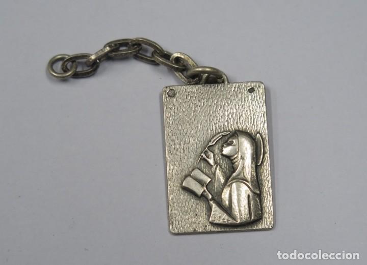 Sammlung von Schl&uuml;sselanh&auml;ngern: LLAVERO. SANTA TERESA. PLATA