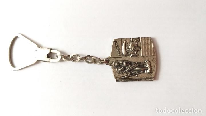 Collection of Keychains: Llavero. Muestrario. Religioso. Imagen de San crist&oacute;bal. Prudencia. Al reverso para publicidad
