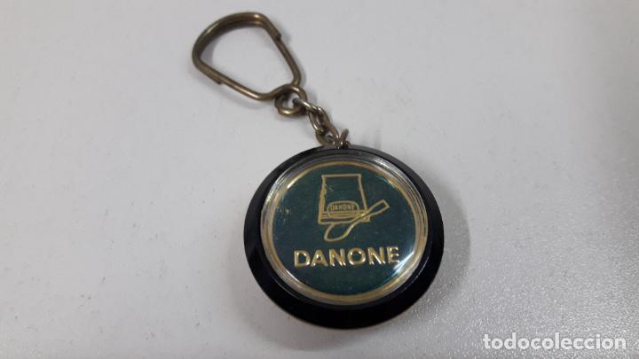 Coleccionismo de llaveros: ANTIGUO LLAVERO DE DANONE - Foto 1
