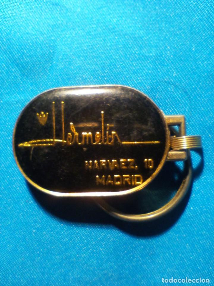 Sammlung von Schl&uuml;sselanh&auml;ngern: Llavero Hermelin, Narv&aacute;ez 10, Madrid (Cliente de Excepci&oacute;n), Ver otra foto.
