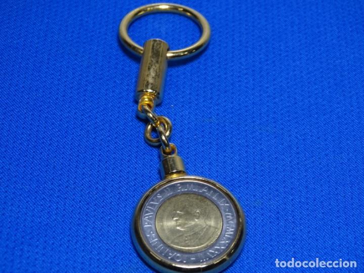 Coleccionismo de llaveros: LAVERO MONEDA O MEDALLA DEL PAPA JUAN PABLO II. 1987.