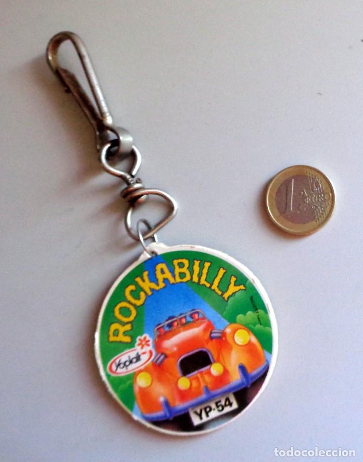 Coleccionismo de llaveros: LLAVERO con MOSQUET&Oacute;N ANTIGUO A&Ntilde;OS 70-80 - YOPLAIT - ROCKABILLY - ROCK