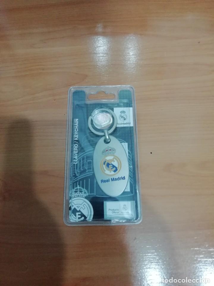 Coleccionismo de llaveros: Lote 136. Llavero Real Madrid, tienda oficial, sin estrenar
