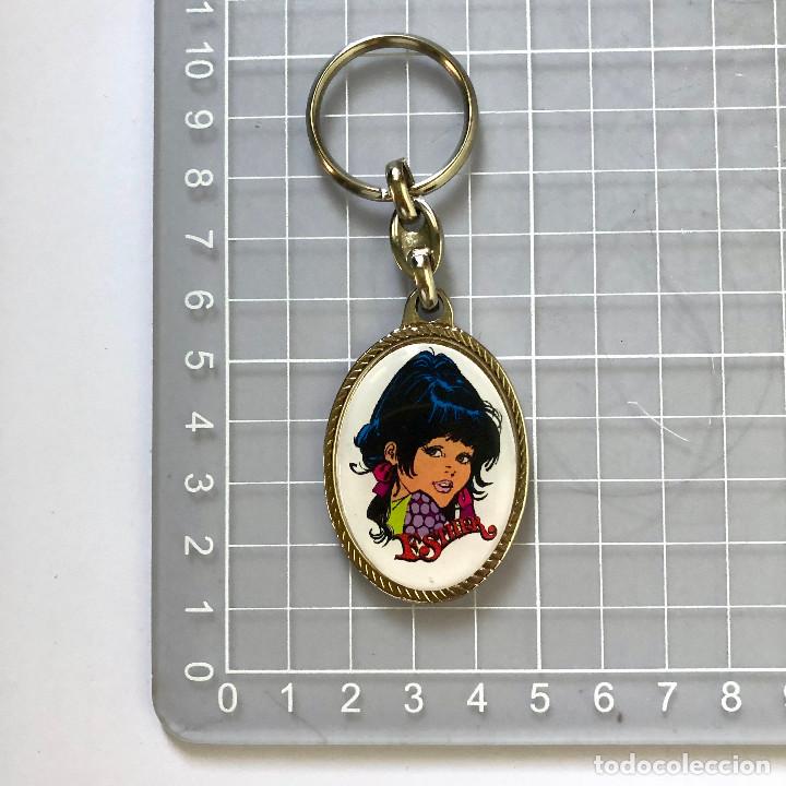 Collectionnisme de portes-cl&eacute;s: LLAVERO ESTHER Y SU MUNDO ESTHER OVALADO METALICO Y GOMA
