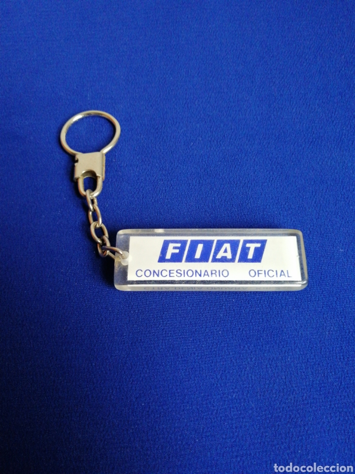 Collection of Keychains: FIAT AUTOMOCION LLAVERO