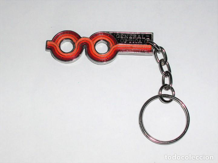 Coleccionismo de llaveros: Llavero de metal GENERAL OPTICA - Foto 1