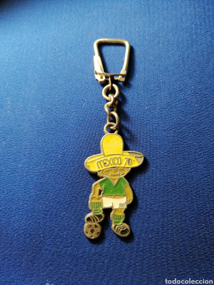 Sammlung von Schl&uuml;sselanh&auml;ngern: PANTAL&Oacute;N STERLY M&Eacute;XICO 70 MUNDIAL