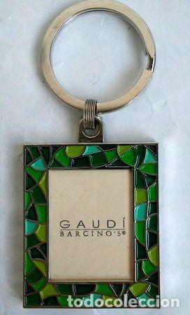 Coleccionismo de llaveros: llavero metal esmaltado gaudi portarretrato barcino design