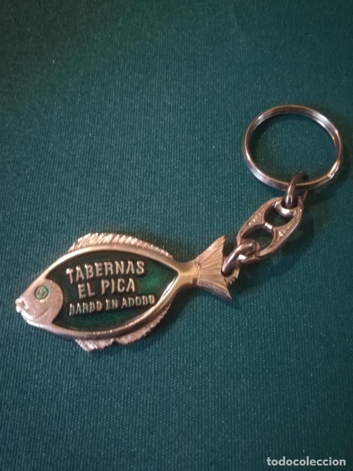 Sammlung von Schl&uuml;sselanh&auml;ngern: TABERNAS EL PICA - LLAVERO PUBLICITARIO - METAL Y ESMALTE