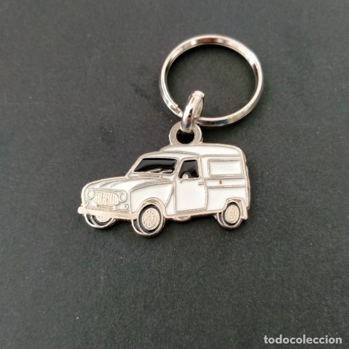 Coleccionismo de llaveros: llavero renault 4 cargo blanco