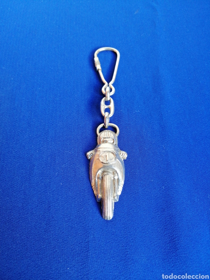 Collection of Keychains: MOTORISTA LLAVERO ANTIGUO