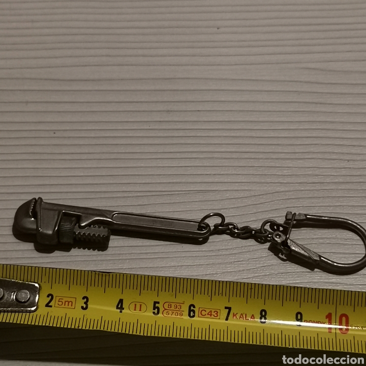 Coleccionismo de llaveros: Llavero de metal, sargento. - Foto 3