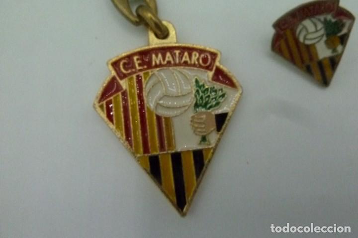 Coleccionismo de llaveros: Lote Llavero y Pin. C.E. Matar&oacute;
