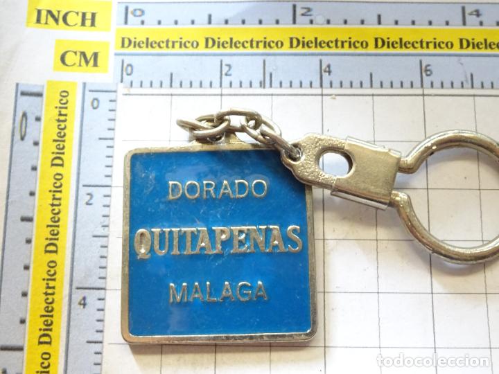 Collectionnisme de portes-cl&eacute;s: LLAVERO DE BEBIDAS. BODEGAS QUITAPENAS M&Aacute;LAGA DORADO. VINO