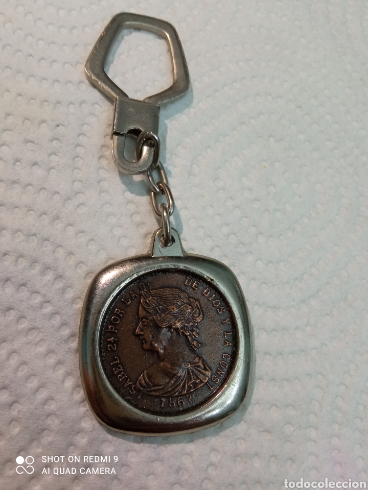 Collection of Keychains: Llavero Isabel 2