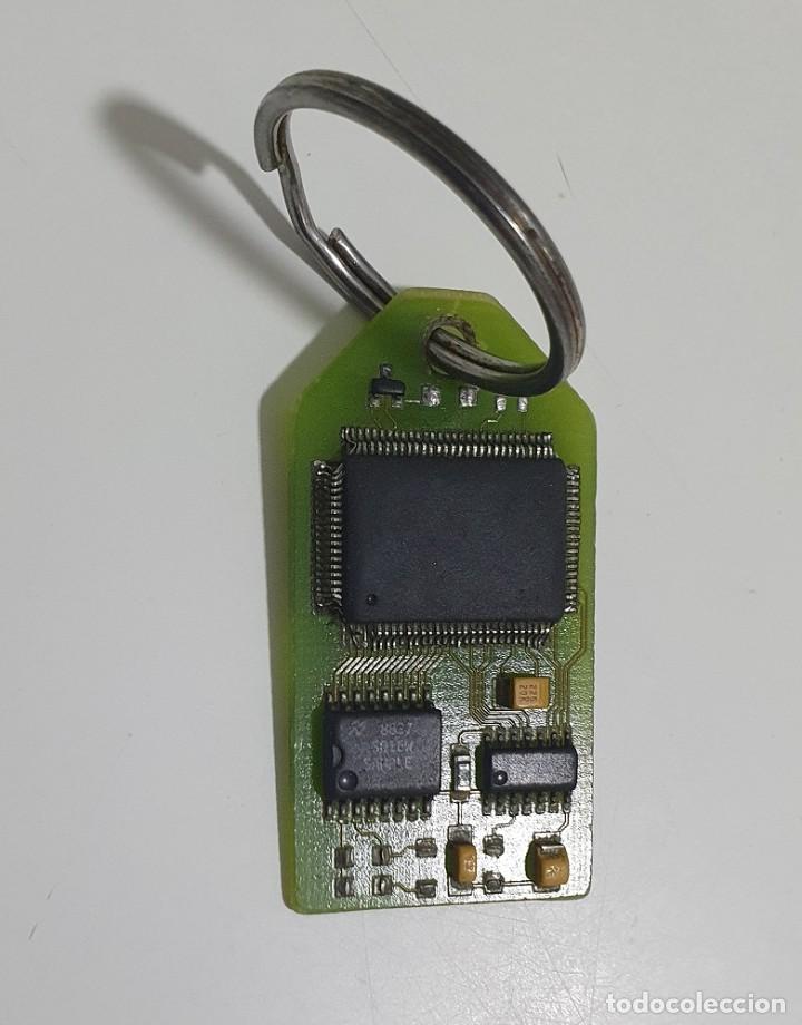 Coleccionismo de llaveros: Llavero de circuito impreso con componentes electronicos Zevac - Foto 1