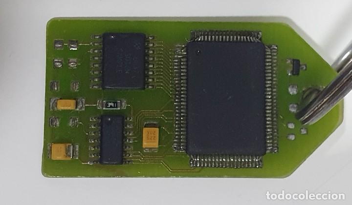 Coleccionismo de llaveros: Llavero de circuito impreso con componentes electronicos Zevac - Foto 4