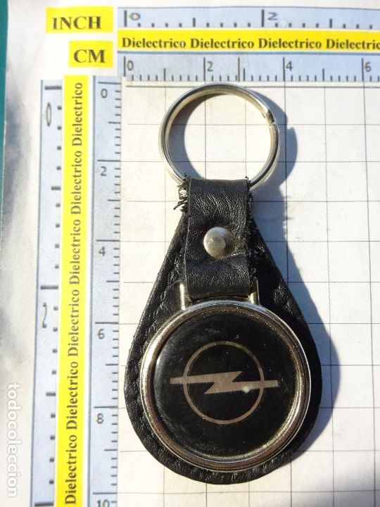 Colecionismo de porta-chaves: LLAVERO DE COCHES MOTOS. OPEL CONCESIONARIOS M&Aacute;LAGA