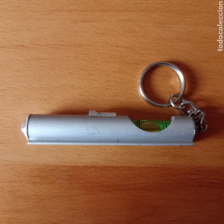 Coleccionismo de llaveros: Llavero Nivel con luz - Foto 3