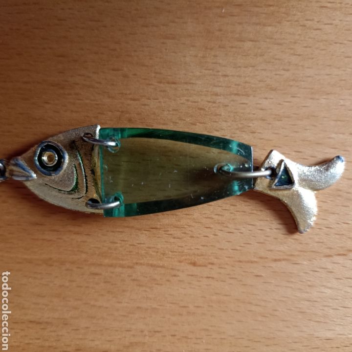 Coleccionismo de llaveros: Llavero pez dorado y verde - Foto 1