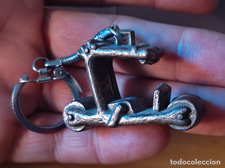 Coleccionismo de llaveros: PICAPIEDRA TRONCOMOVIL LLAVERO COCHE A&Ntilde;OS 60 - 70 METAL LIGERO 4,5 CM LARGO ORIGINAL