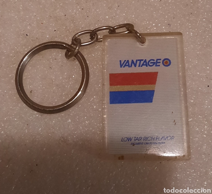 Coleccionismo de llaveros: Llavero publicidad tabaco Vantage - Foto 2