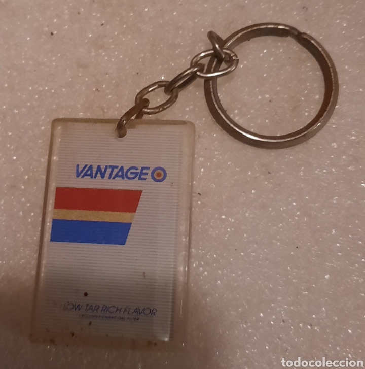 Coleccionismo de llaveros: Llavero publicidad tabaco Vantage - Foto 1