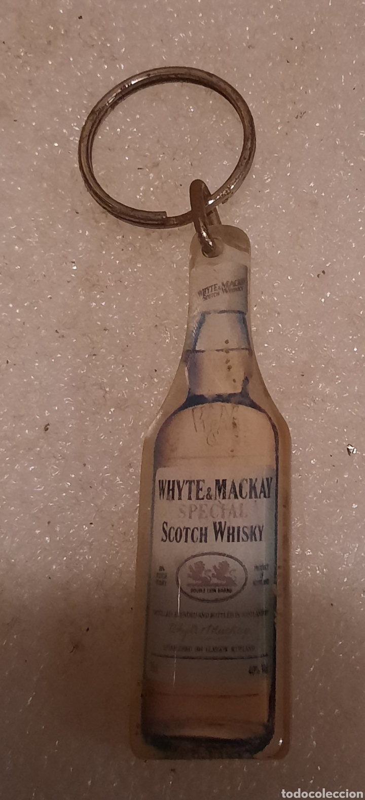 Coleccionismo de llaveros: Llavero whisky whyte & Mackay - Foto 1