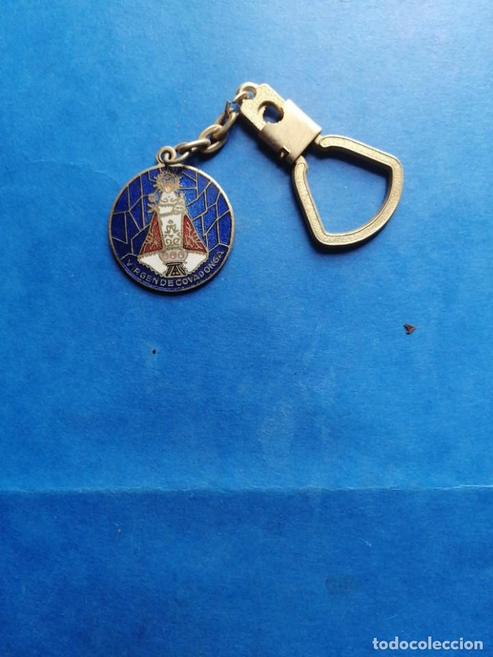 Coleccionismo de llaveros: Llavero Virgen de Covadonga esmalte
