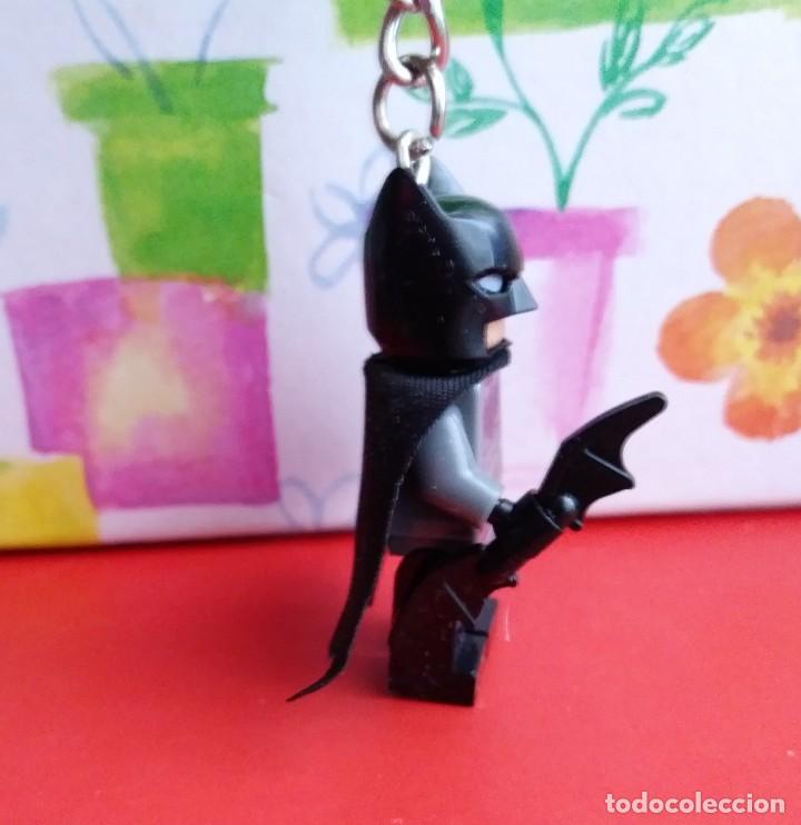 Coleccionismo de llaveros: Llavero BATMAN tipo Lego - NUEVO - Foto 4