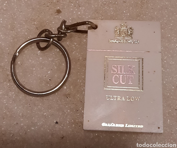 Coleccionismo de llaveros: Llavero tabaco Silk cut - Foto 2