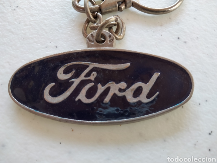 Collection of Keychains: Llavero Ford Talleres P.Vidal