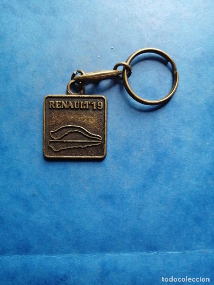 Coleccionismo de llaveros: Llavero Renault 19